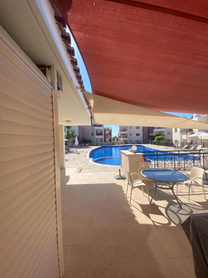 Beautiful Apartment Near The Sea And A Large Private Garden Paphos Esterno foto